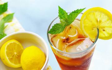 Pijače, ki vas bodo rešile pred vročino.